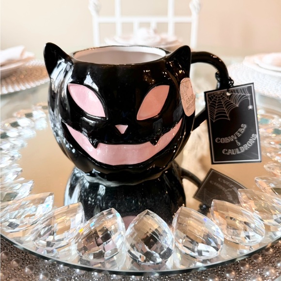 🖤 PINK + BLACK Halloween Spooky Cat Cobwebs & Cauldrons Mug NEW - Picture 3 of 7
